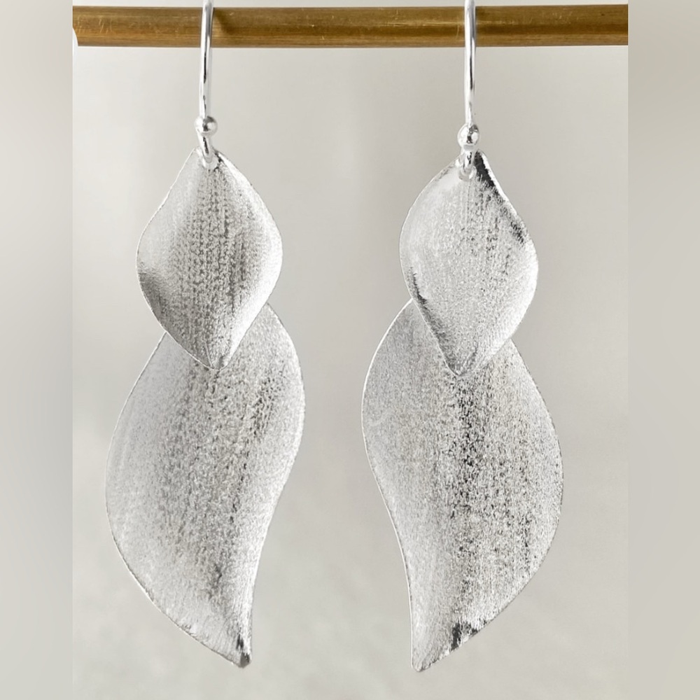 Brushed Elegant Ethereal 925 Sterling Silver Leaf Earrings New